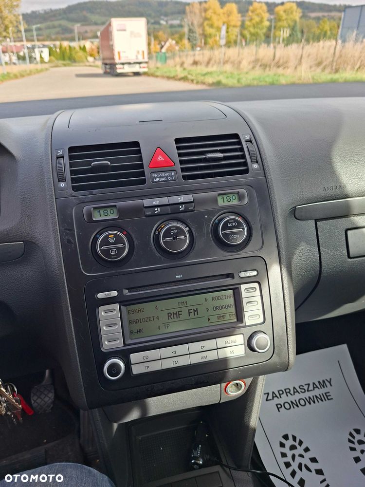 Volkswagen Touran - 5