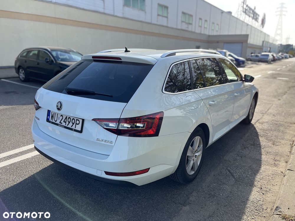 Skoda Superb 1.8 TSI Ambition DSG - 11