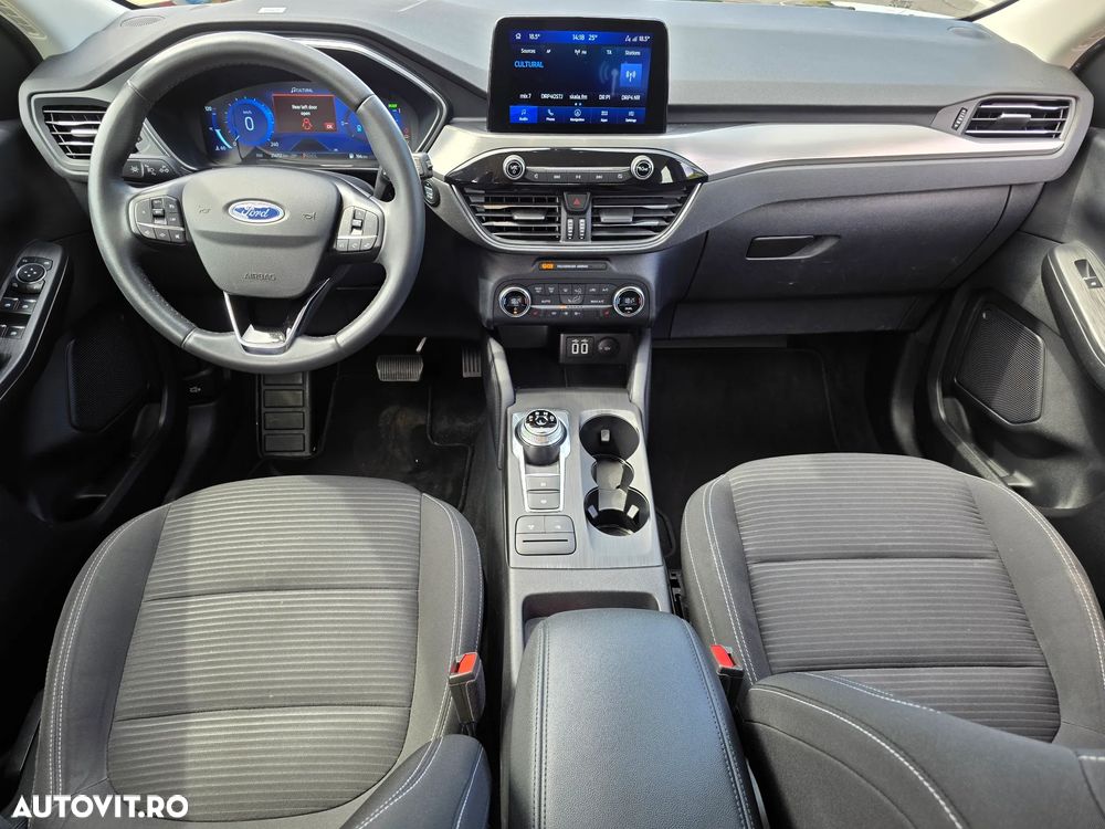 Ford Kuga - 14