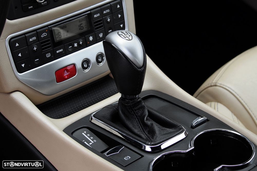Maserati Granturismo S Auto - 18