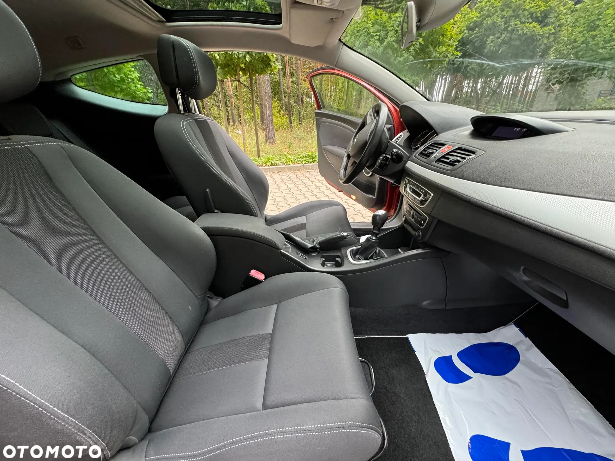Renault Megane 1.6 16V Color Edition Euro5 - 9