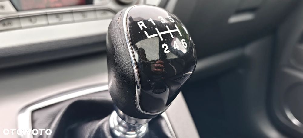 Ford Kuga 2.0 TDCi 4x4 Titanium - 29