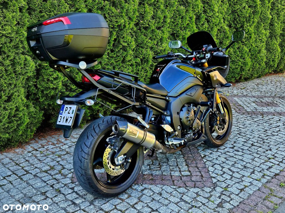 Yamaha FZ8 - 9
