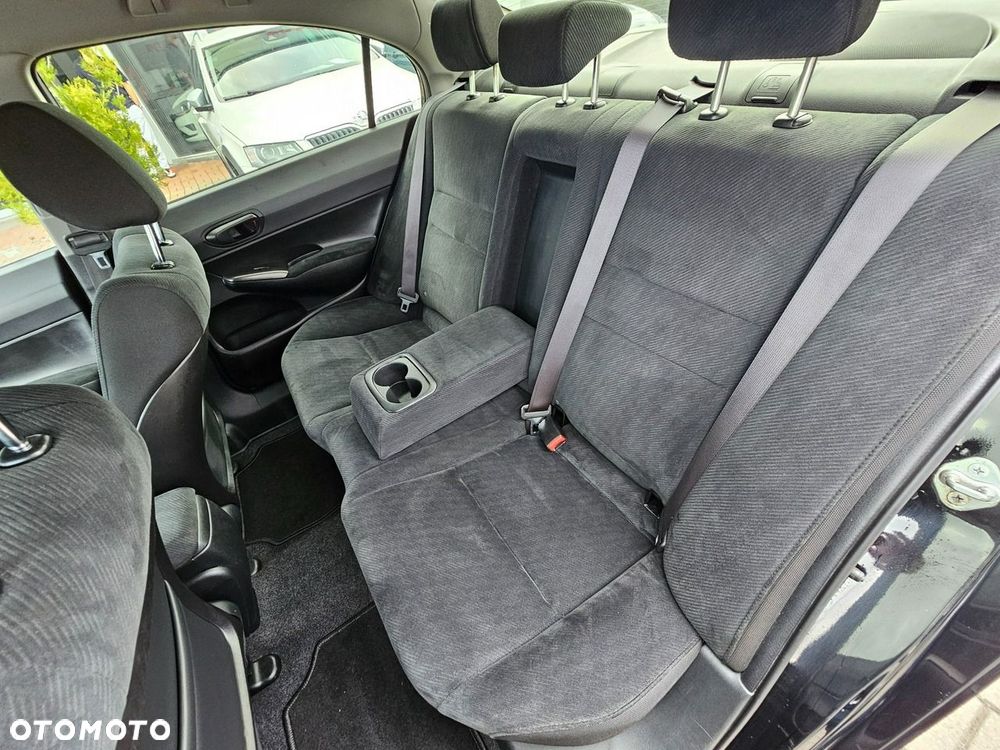 Honda Civic 1.8 Executive - 13