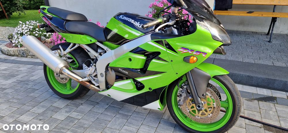 Kawasaki ZXR - 3