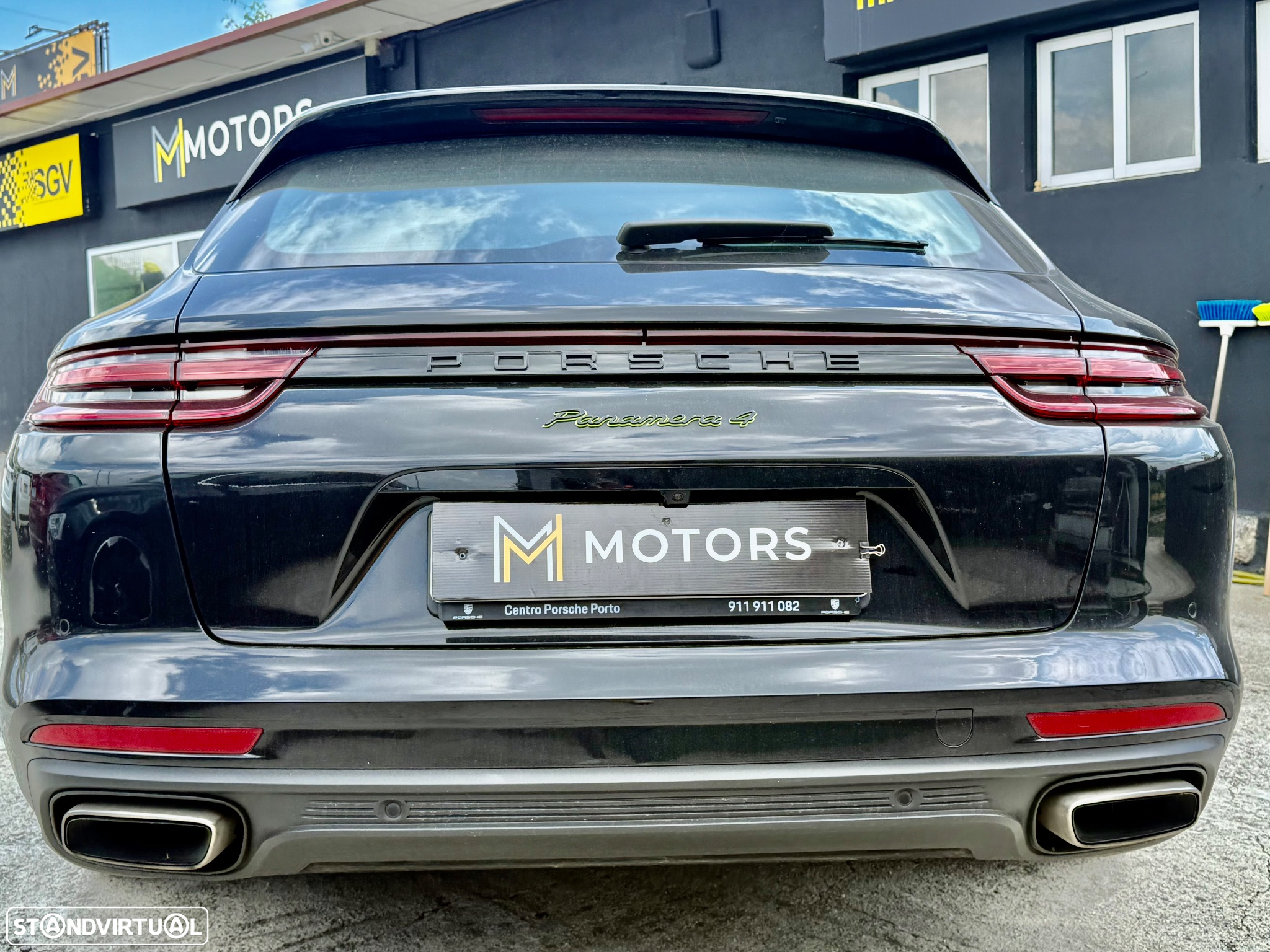 Porsche Panamera Sport Turismo 4 E-Hybrid 10 Years Edition - 26