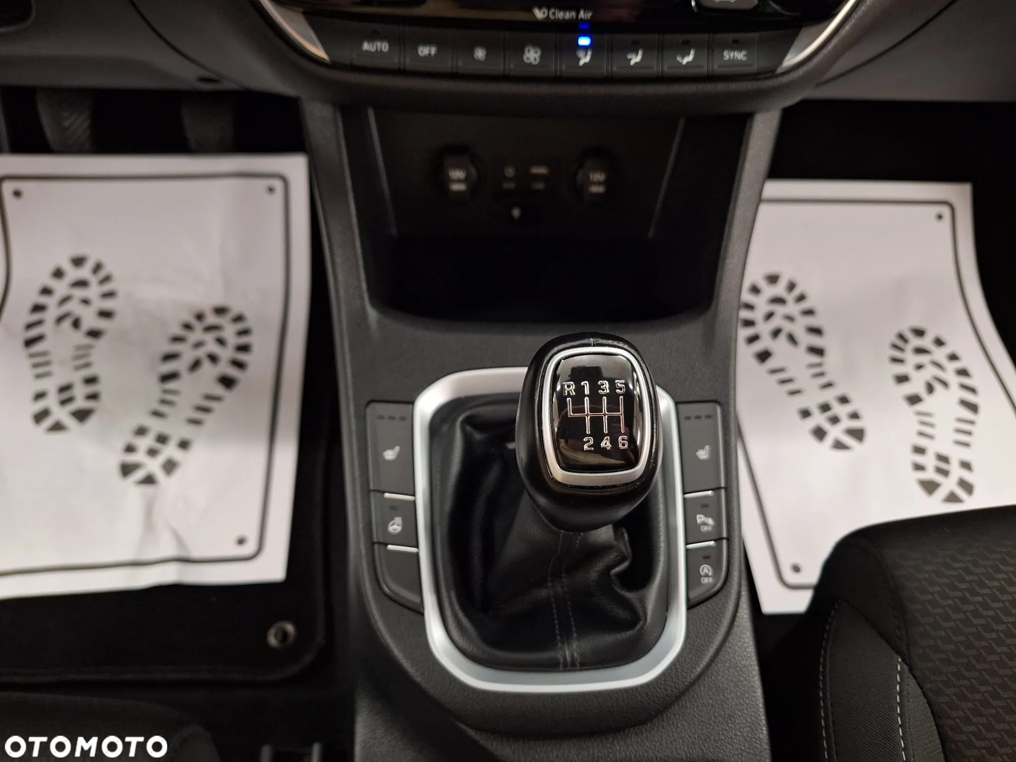 Hyundai i30 1.4 T-GDI Premiere Luxury - 33
