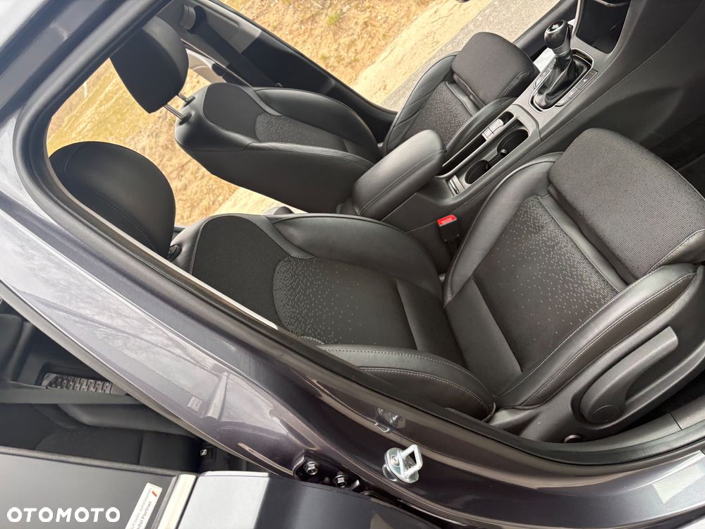 Hyundai i30 1.6 CRDI Premium DCT - 35