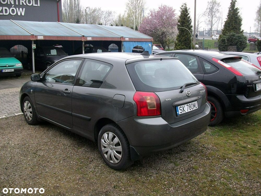 Toyota Corolla - 3