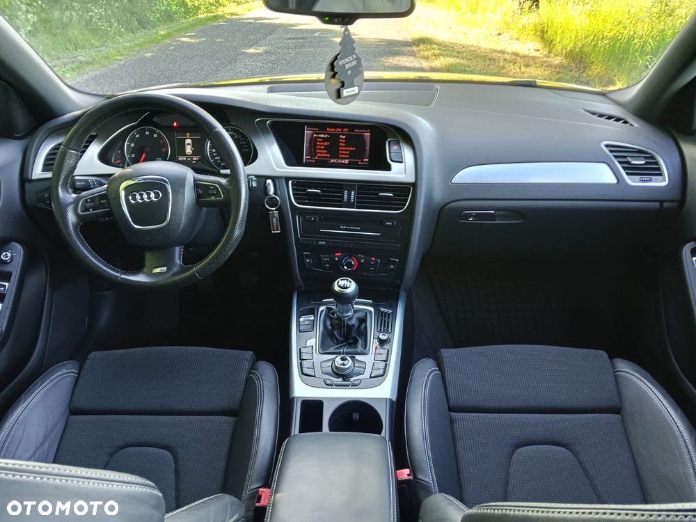 Audi A4 Avant - 8