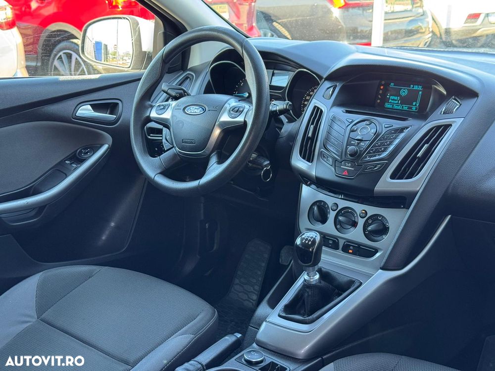 Ford Focus 1.6 TDCi ECOnetic 88g Start-Stopp-Sy Titanium - 10