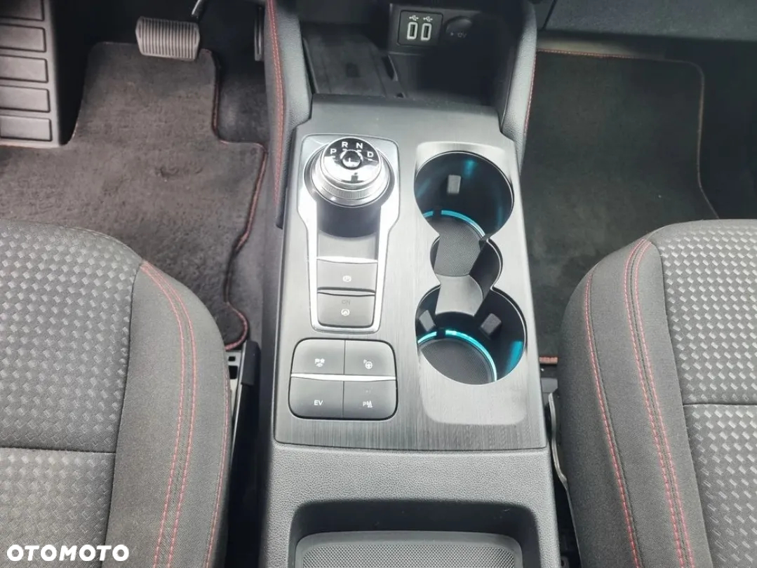 Ford Kuga 2.5P PHEV FWD ST-Line - 23