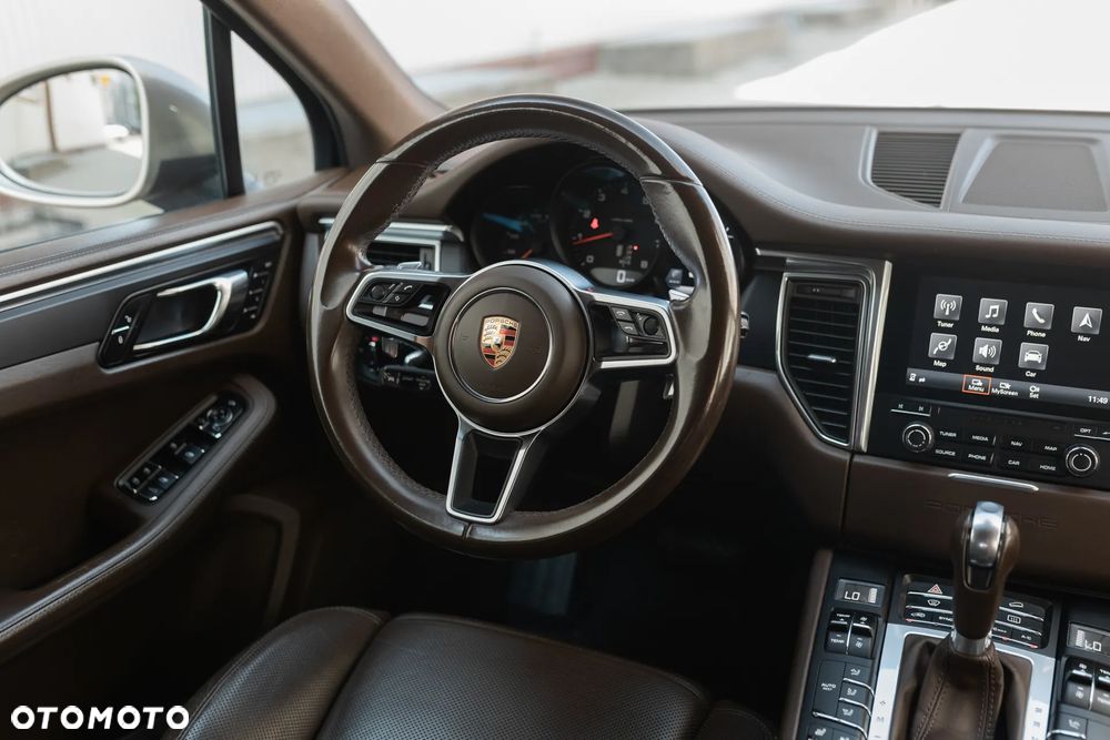 Porsche Macan - 18