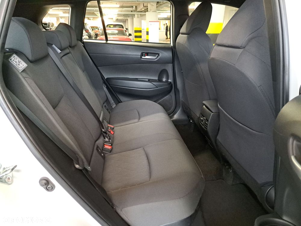 Toyota Corolla Cross 2.0 Hybrid Comfort - 15