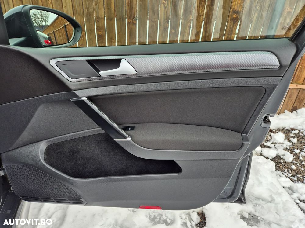 Volkswagen Golf 1.6 TDI 4Motion BlueMotion Technology Lounge - 29