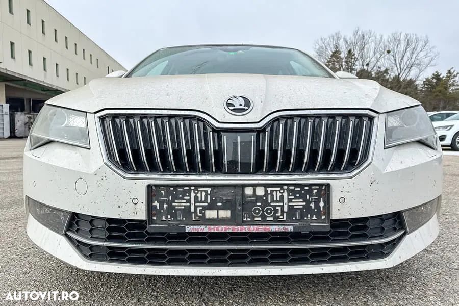 Skoda Superb 2.0 TDI DSG Style - 3