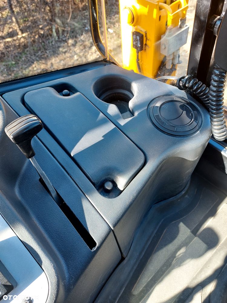 JCB 2CX 4WS - 38