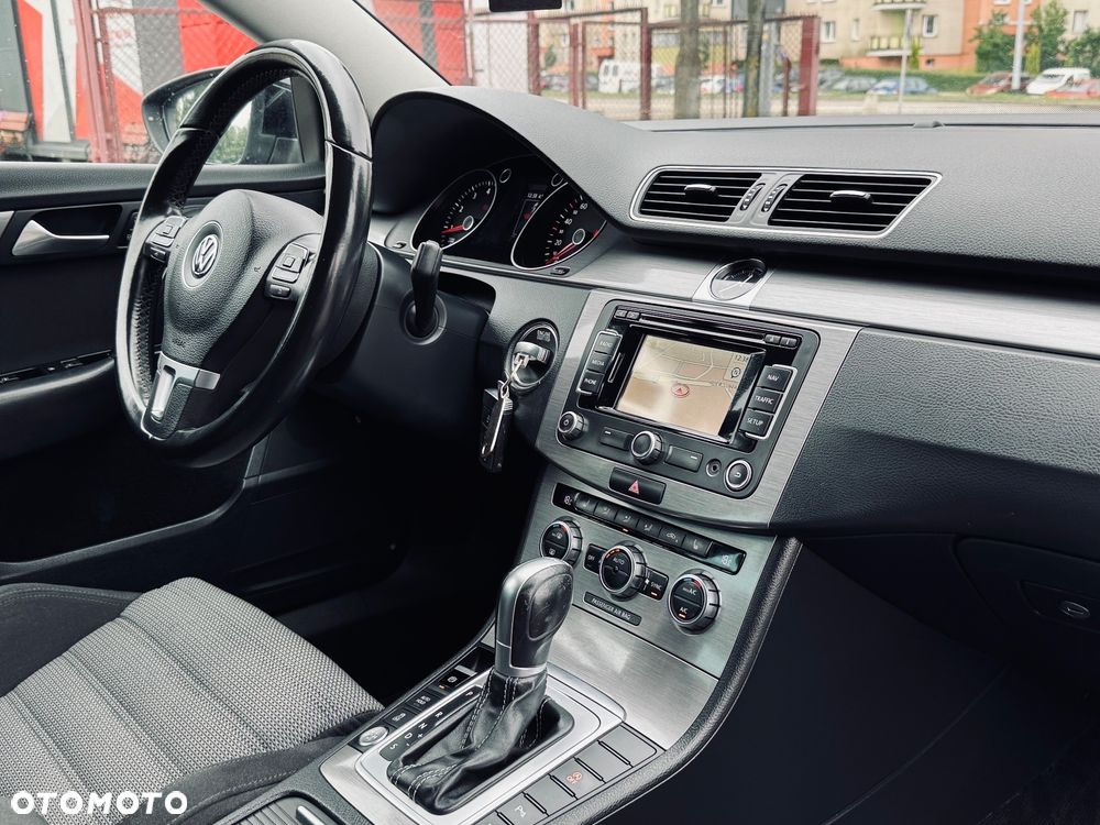 Volkswagen Passat Variant 1.4 TSI DSG BlueMotion Technology Exclusive - 16