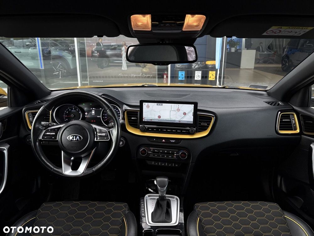 Kia XCeed - 24