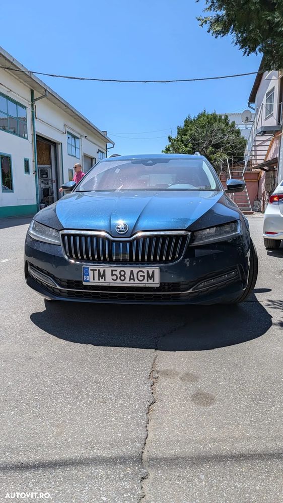 Skoda Superb 2.0 TDI DSG Style - 2