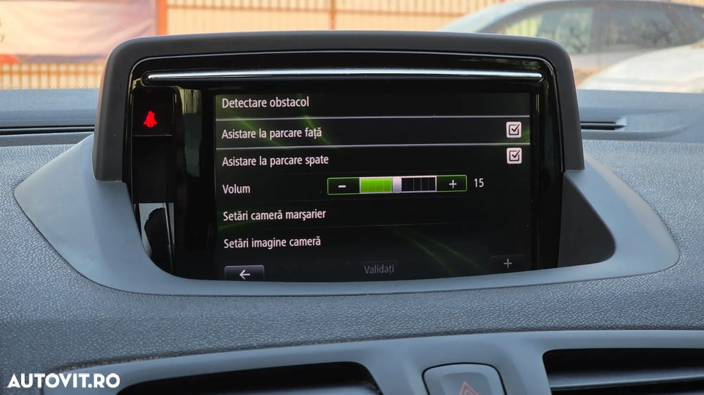 Renault Megane ENERGY dCi 110 Start & Stop Bose Edition - 34