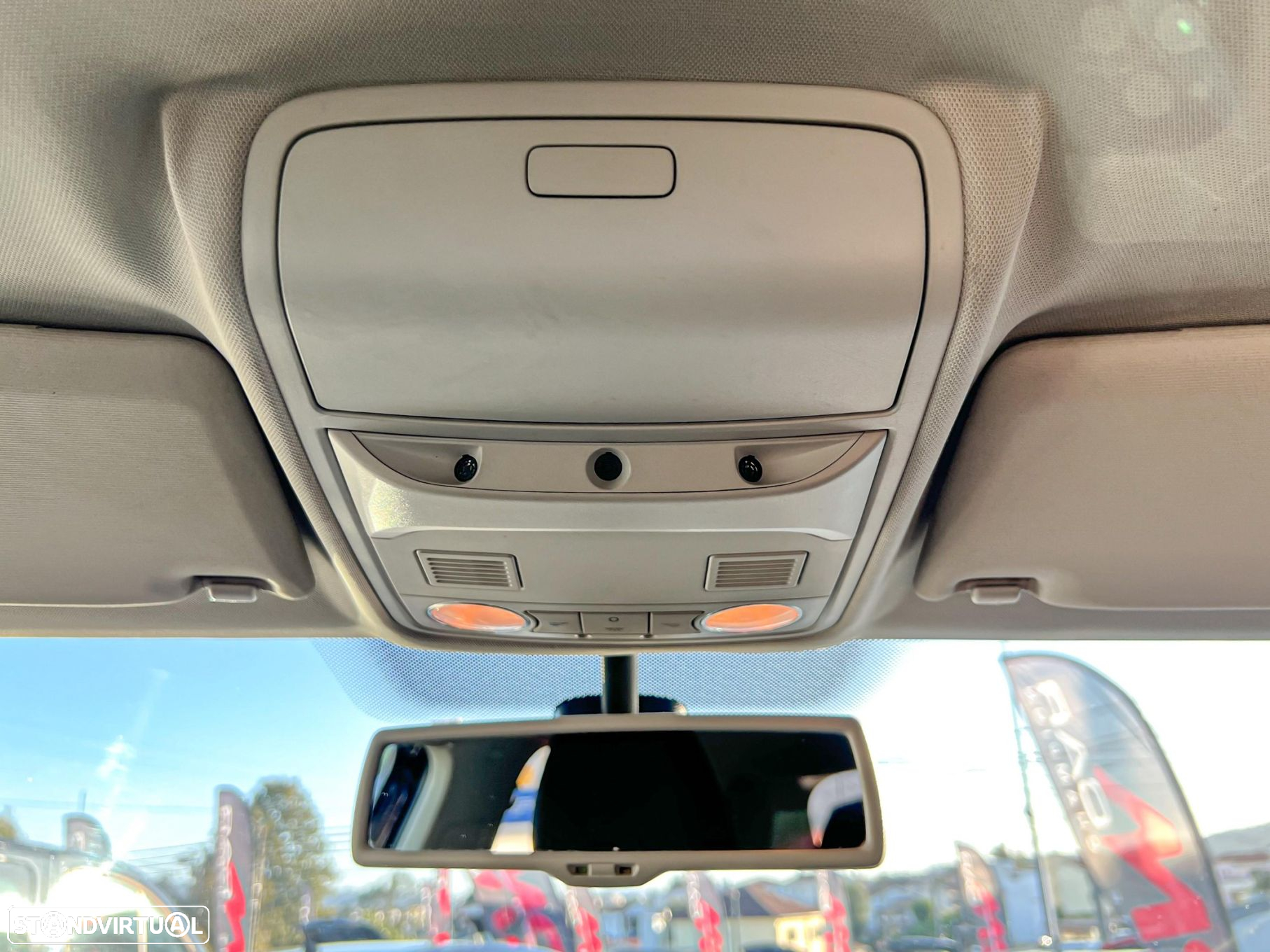 VW Tiguan 2.0 TDI Sport BlueMotion - 20