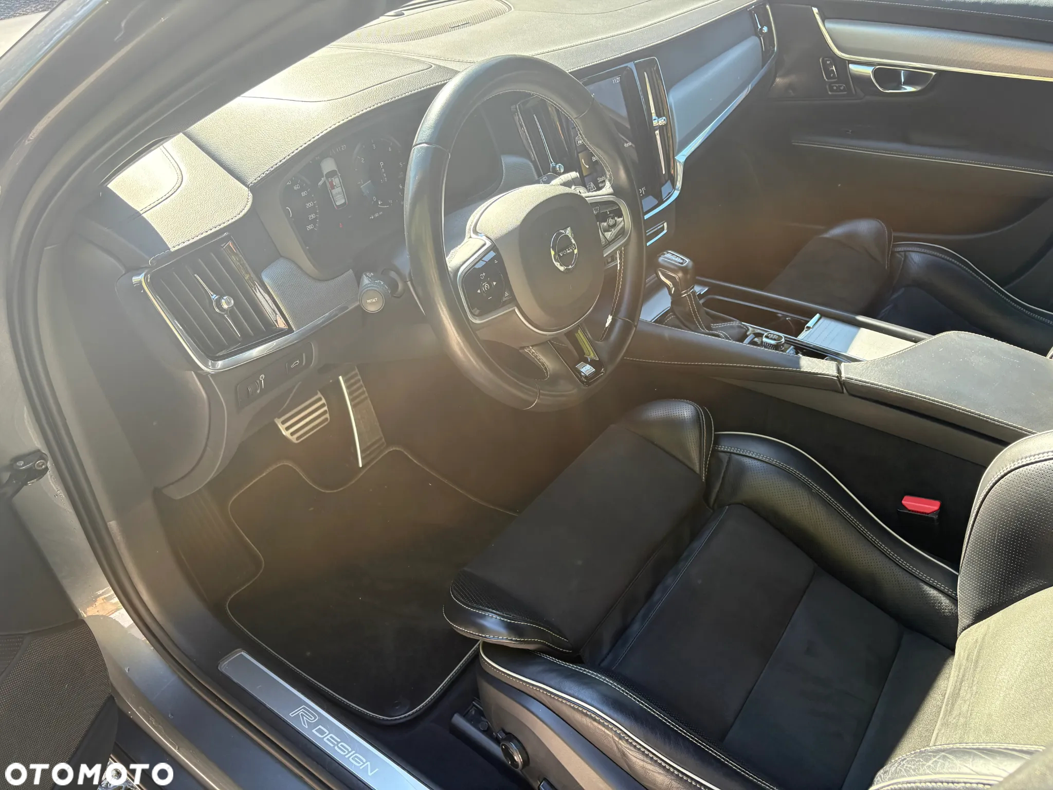 Volvo V90 D4 Geartronic R Design - 6