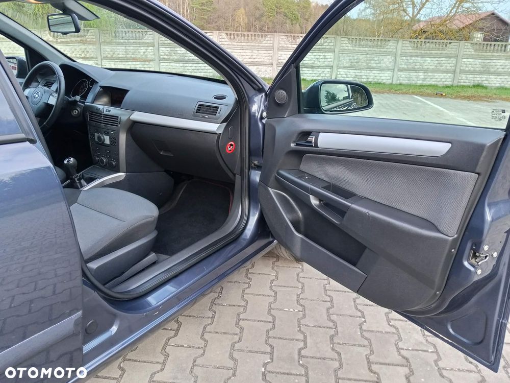 Opel Astra 1.6 Edition - 24