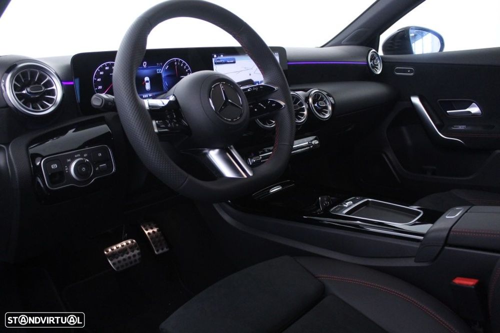 Mercedes-Benz A 250 e AMG Line - 21