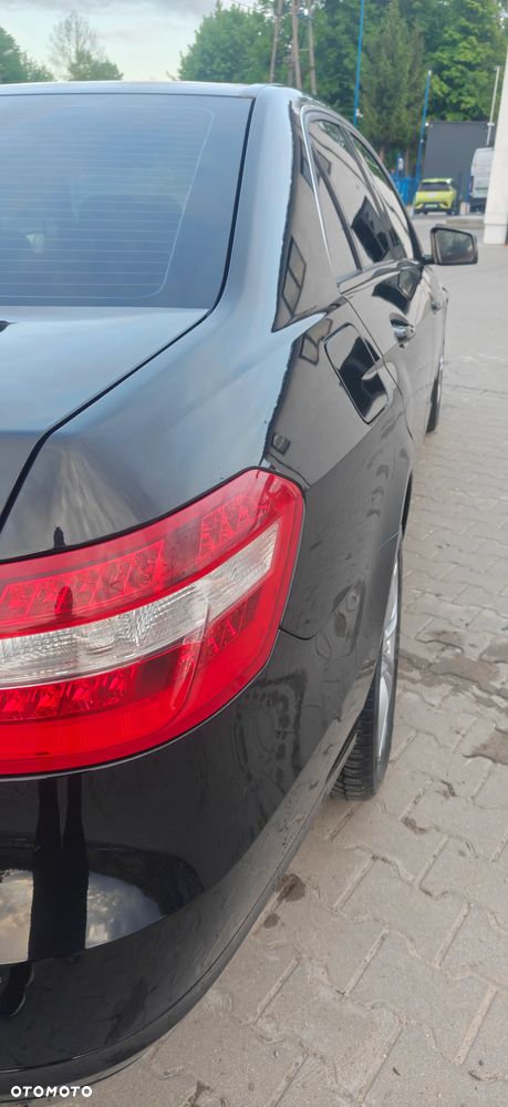 Mercedes-Benz Klasa E 220 CDI BlueEff - 12