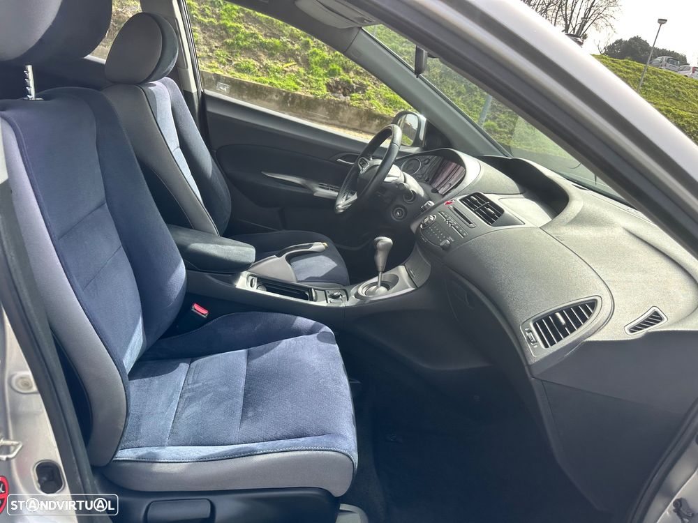 Honda Civic 1.4 Comfort - 35