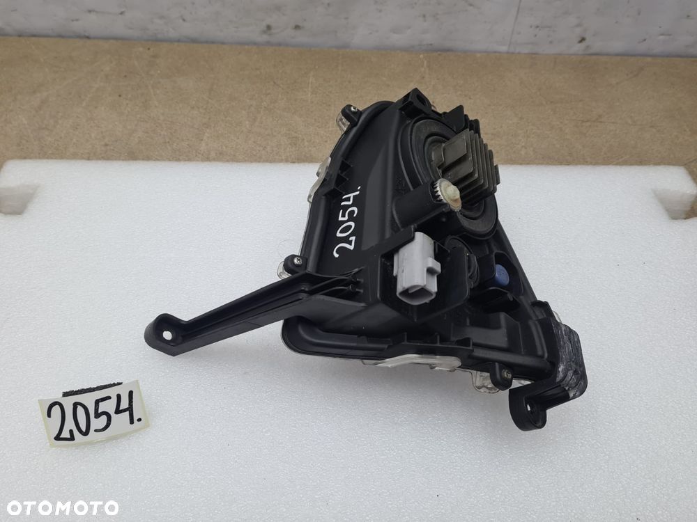 Toyota Prius 4 IV XW50 99326-91002 halogen prawy Led - 9