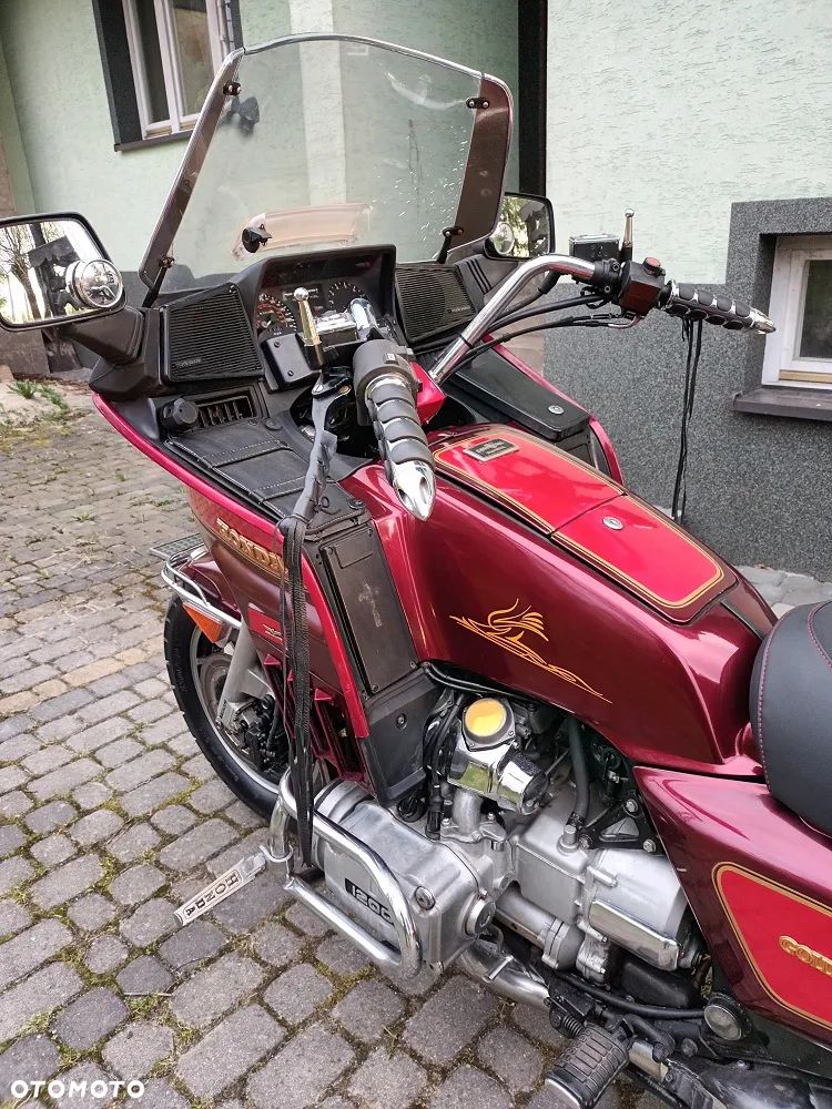 Honda GL - 39