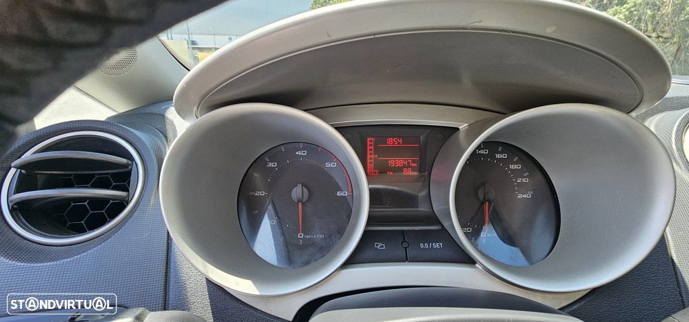 SEAT Ibiza 1.9 TDI Sport DPF - 20