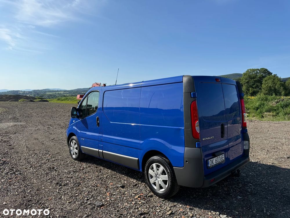 Renault TRAFIC - 7