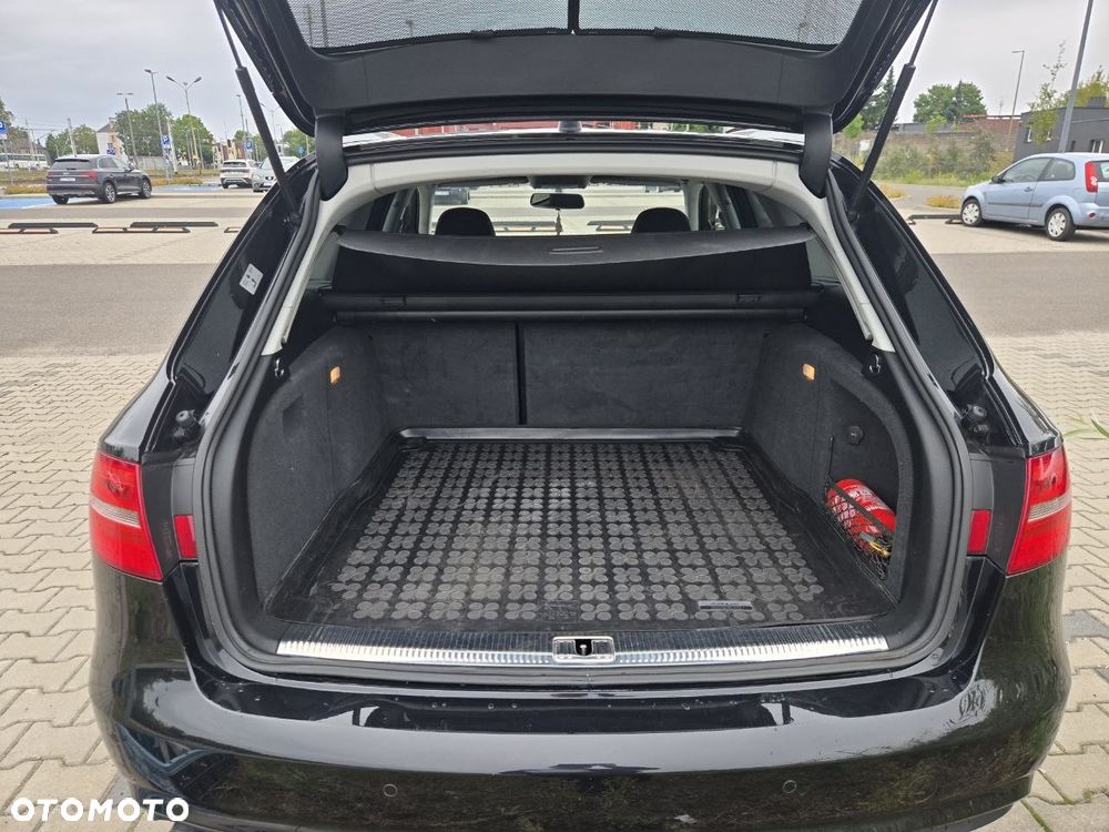 Audi A4 Avant - 9