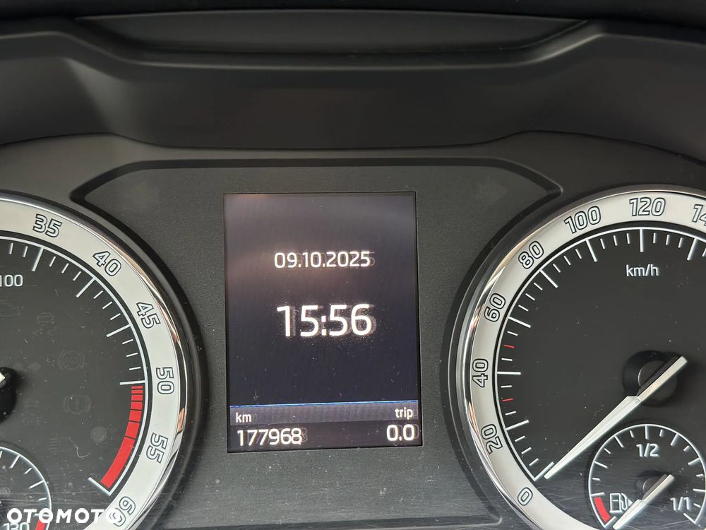 Skoda Karoq 1.6 TDI SCR 4x2 Style DSG - 15