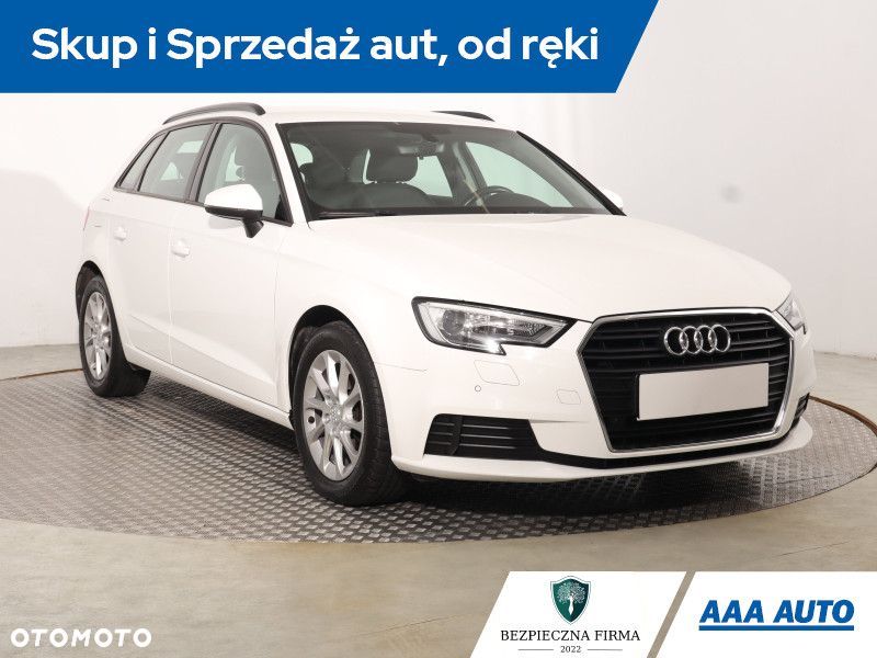 Audi A3 Sportback - 3