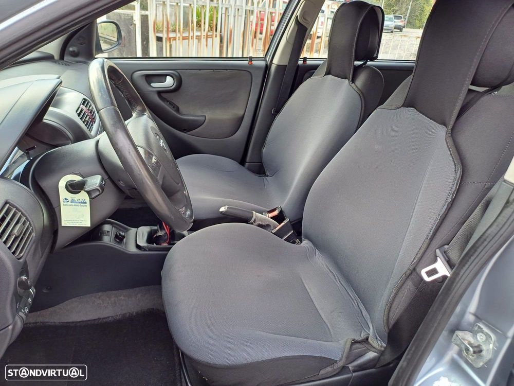 Opel Corsa 1.2 Twinport First - 7