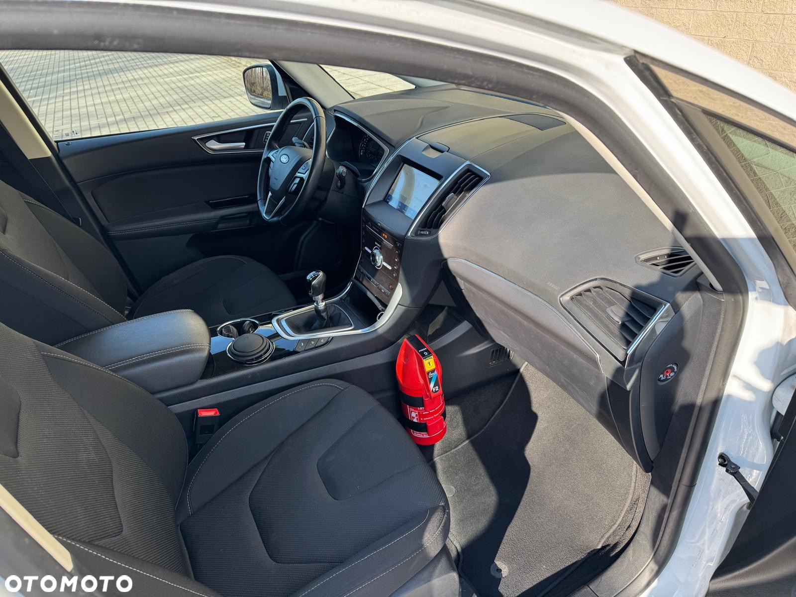 Ford S-Max - 22