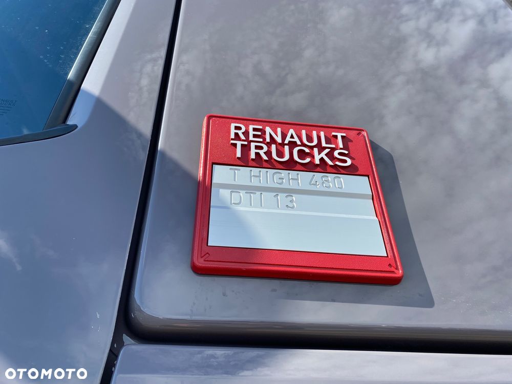 Renault THIGH480 High Sleeper Cab - 9