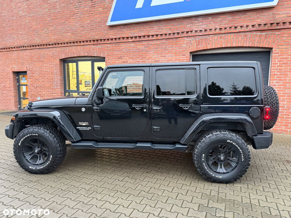 Jeep Wrangler 3.6 Unlim Sahara - 19