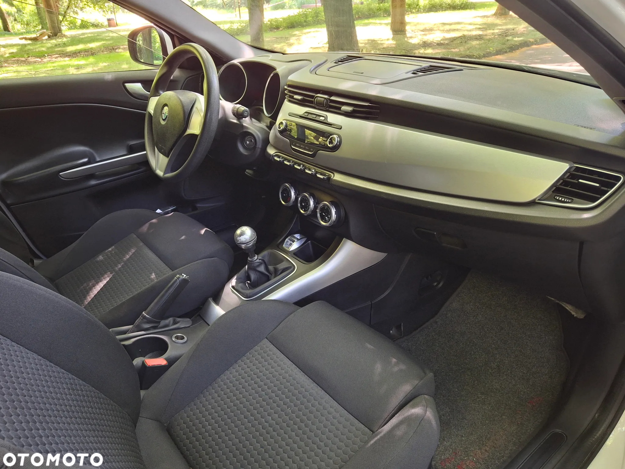 Alfa Romeo Giulietta 1.6 JTDM Distinctive - 11