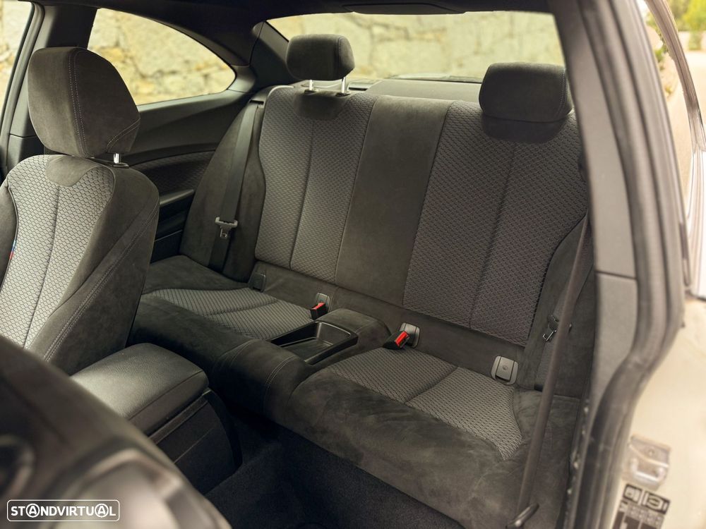 BMW 220 d Coupe Pack M - 33