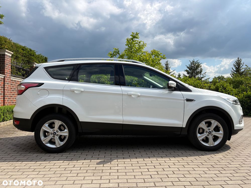 Ford Kuga 1.5 EcoBoost 2x4 Titanium - 36