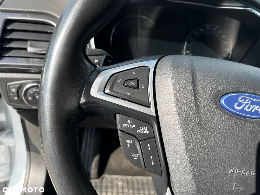 Ford Mondeo - 16