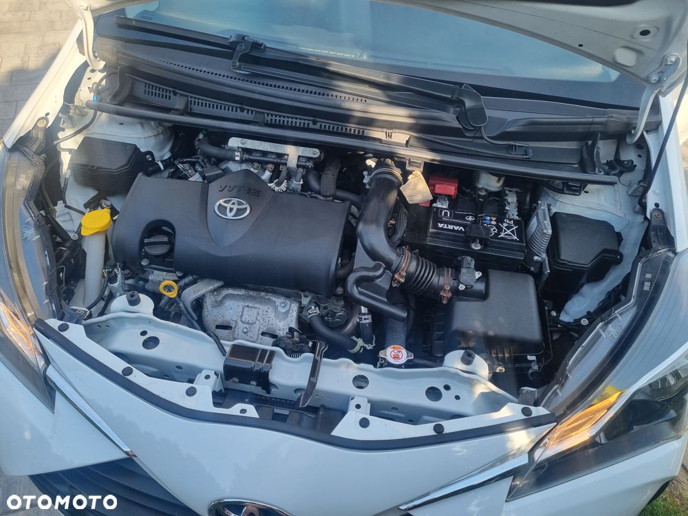 Toyota Yaris 1.5 Premium - 24
