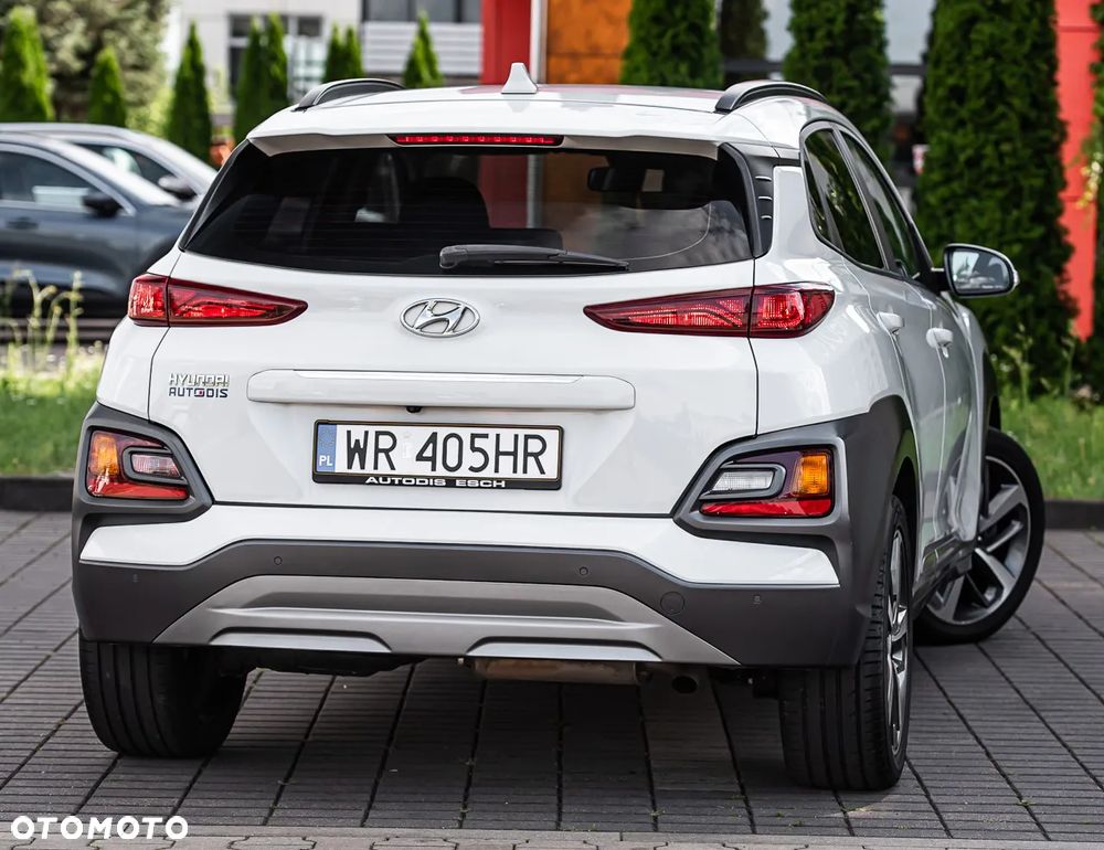 Hyundai Kona - 11