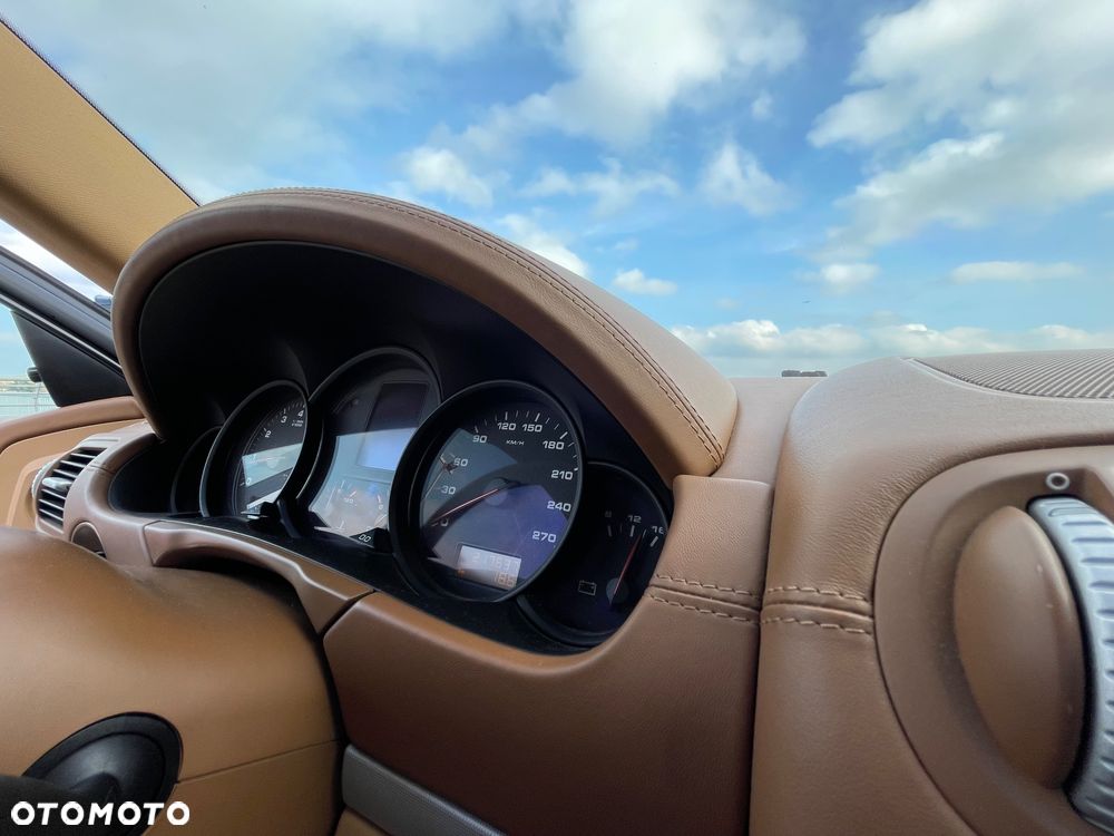 Porsche Cayenne - 27