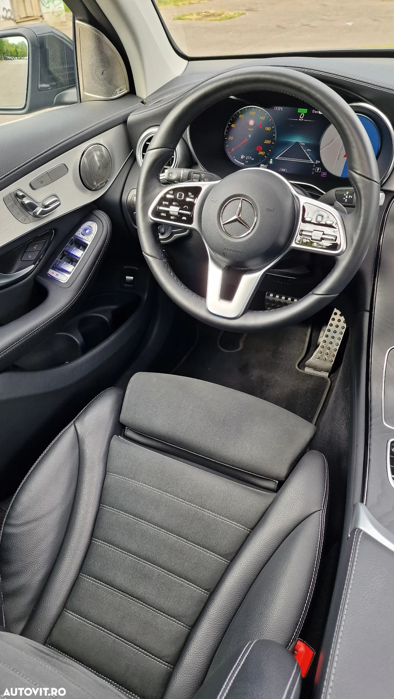 Mercedes-Benz GLC 300 d 4Matic 9G-TRONIC AMG Line - 24